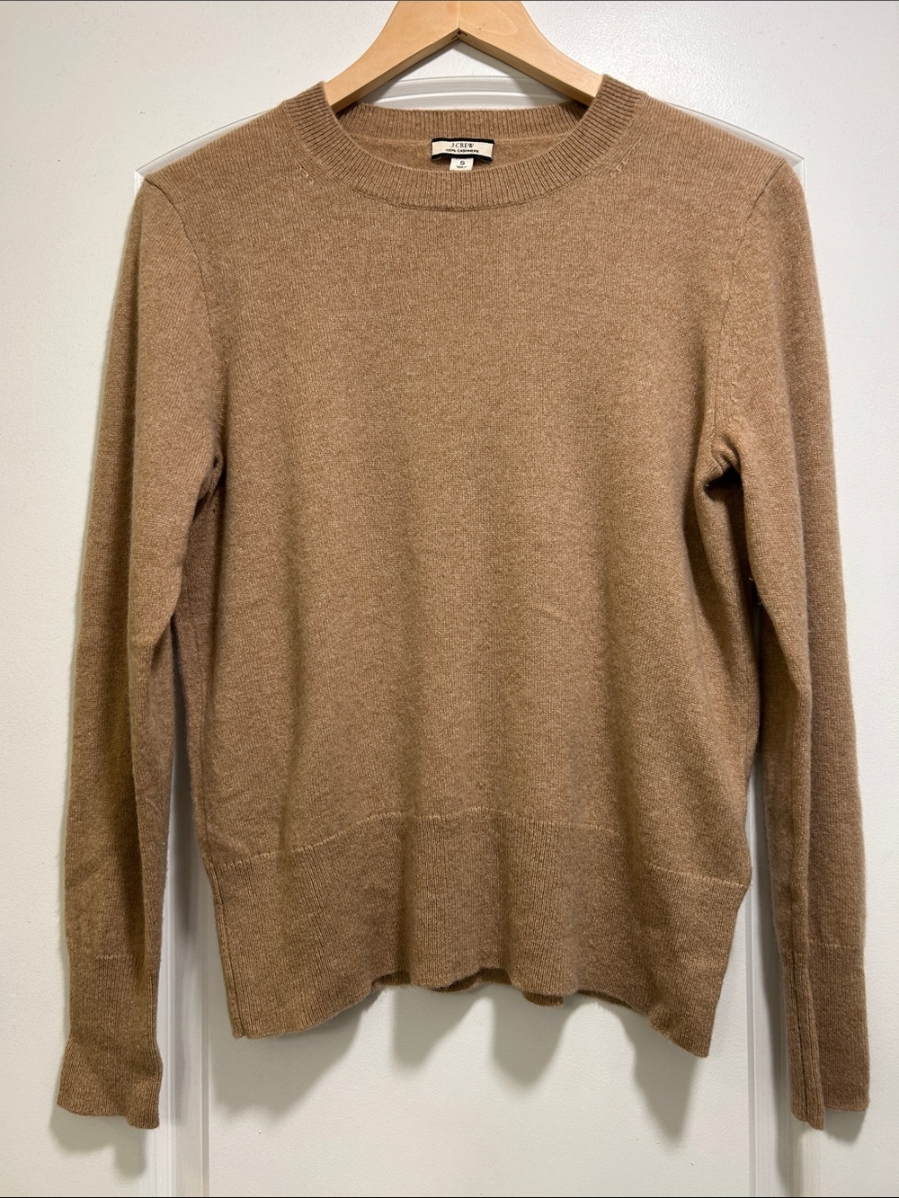 100% Cashmere Crewneck Camel Sweater